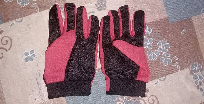 Brand New Op Gloves 3