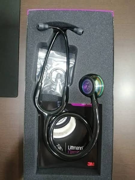 3M littmann Classic lll stethoscope ,New Box pack,03338369273 10