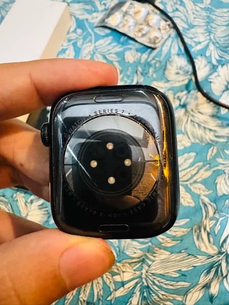 Apple Watch Series 7 (45mm) 2