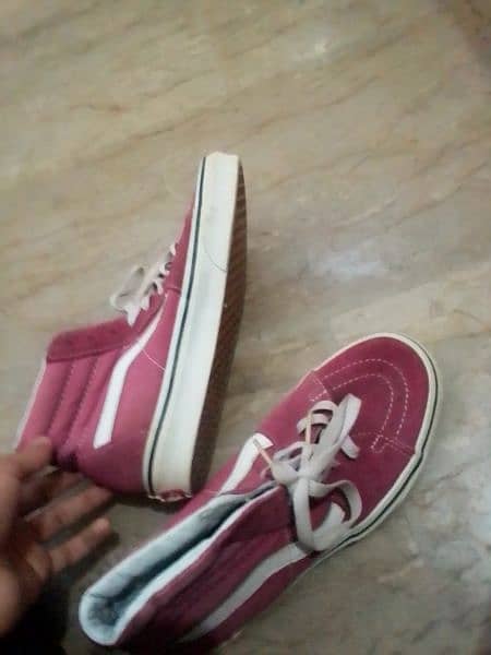 original vanz at low rate because of urgent money 0