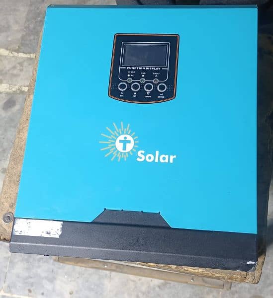 3kw T Solar inverter in good condition 0