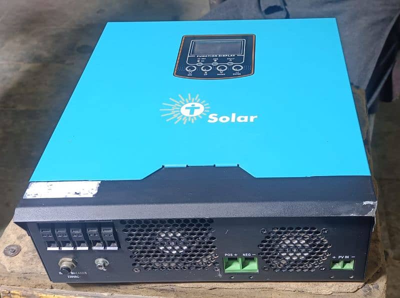 3kw T Solar inverter in good condition 2