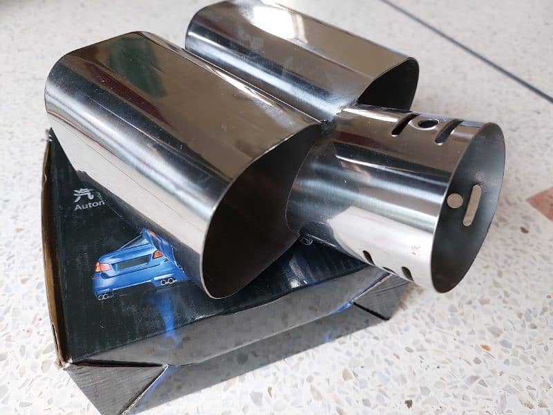 AMG style Dual Exhaust Tips 3