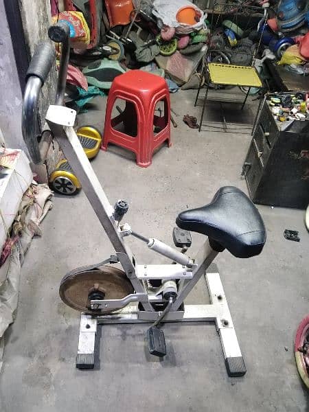 Gym Exercise Cycle with handle shock 3