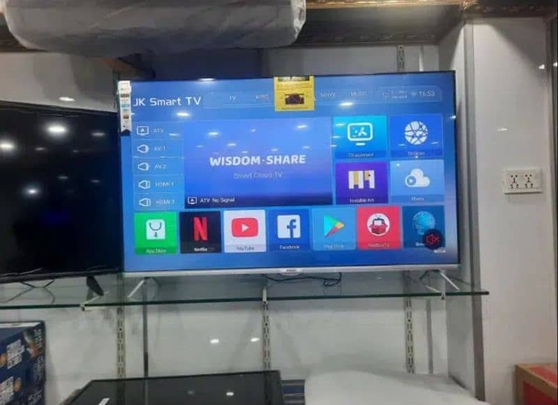 43 INCH LED TV , SMART , 4K UHD  , 3 YEAR WARRANTY 03044319412 4