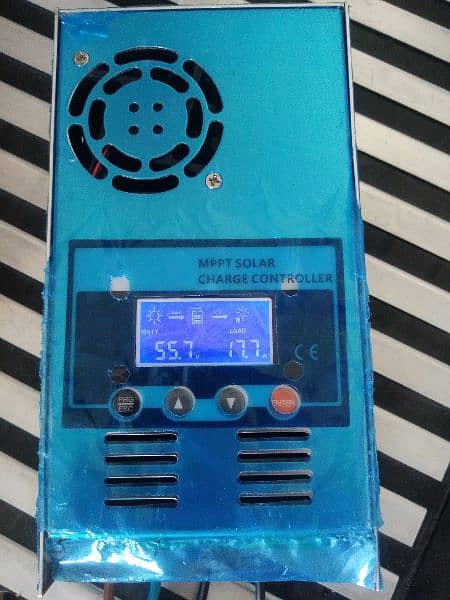 MPPT 60A 12V 24V 36V 48V Auto LCD Display Solar Charger Controll 2