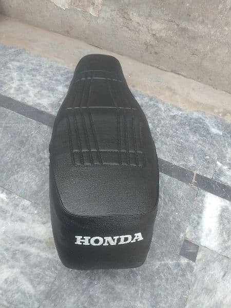 Honda CD 70 original seat 12