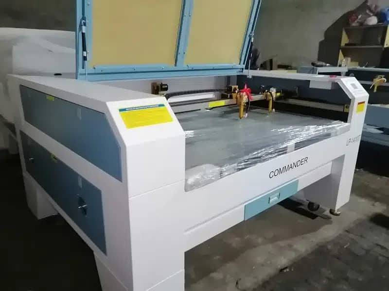 LASER CUTTING & ENGRAVING MACHINE 2