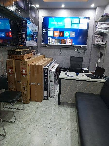 top offer 65" smart UHD ,4k led Samsung 03044319412 1
