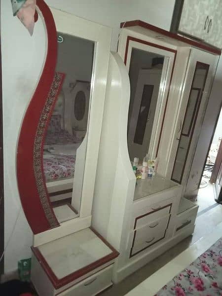 queen size furniture in best condition 3