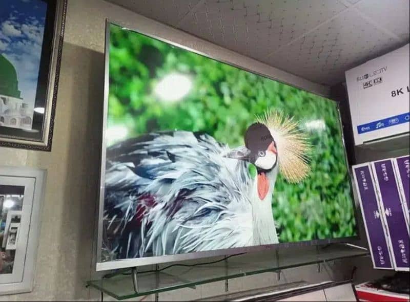 43  INCH LED TV , SMART , 4K UHD  , 3 YEAR WARRANTY 03044319412 3