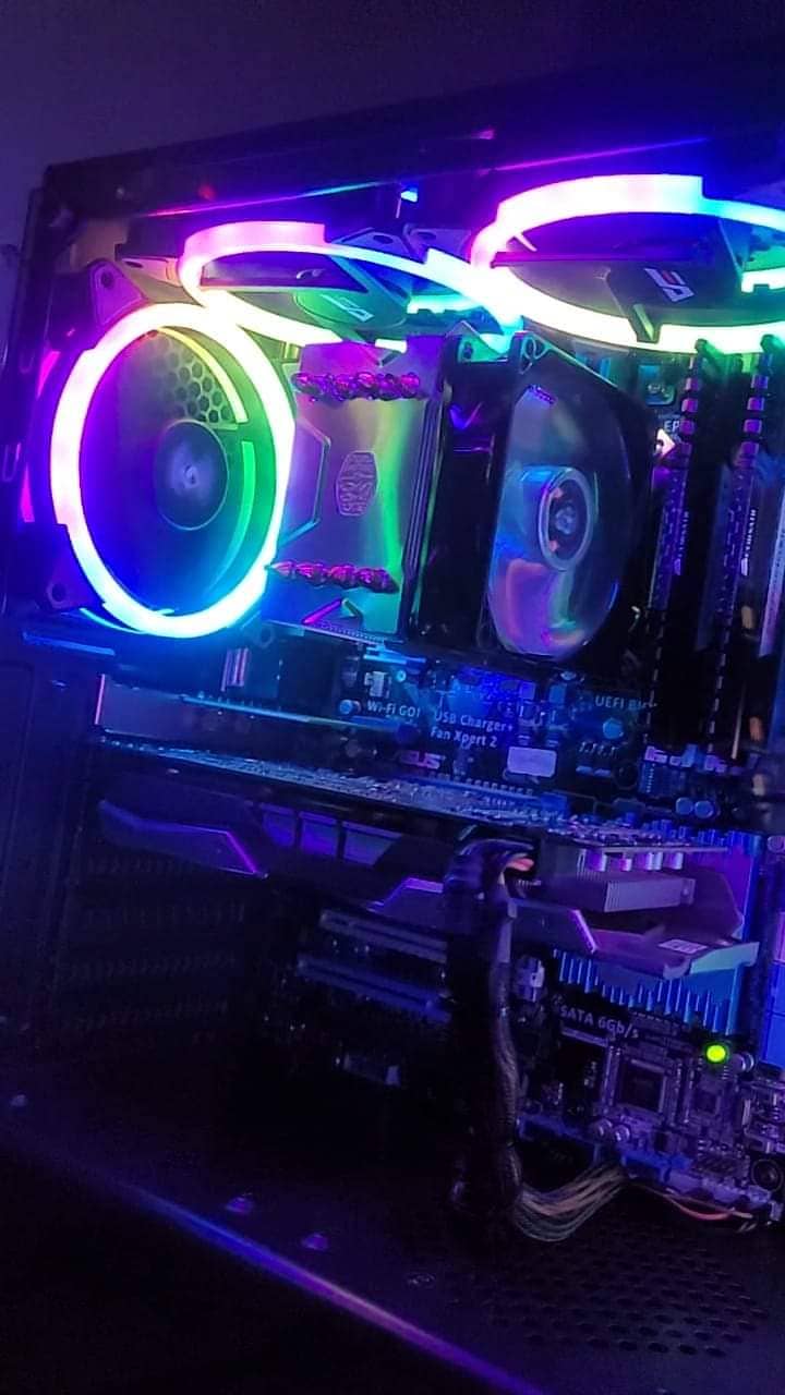 Gaming PC i7 with RGB casing & Fans 5