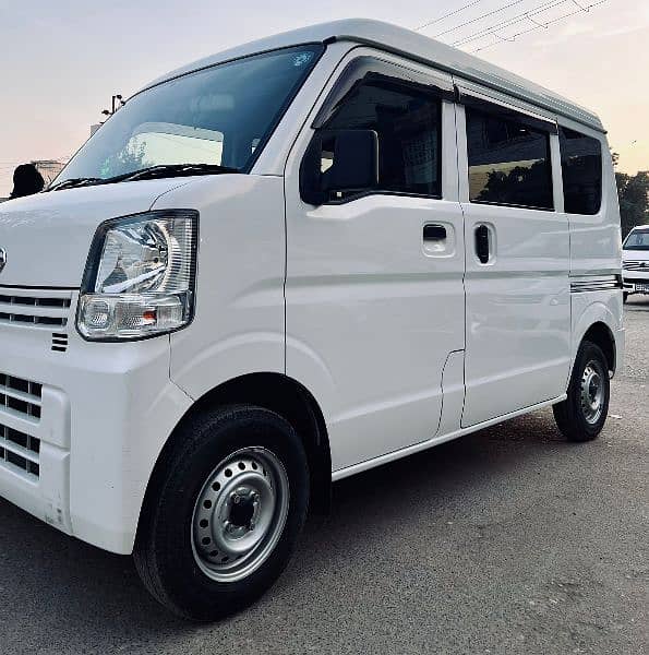 Nissan Clipper 2018 16