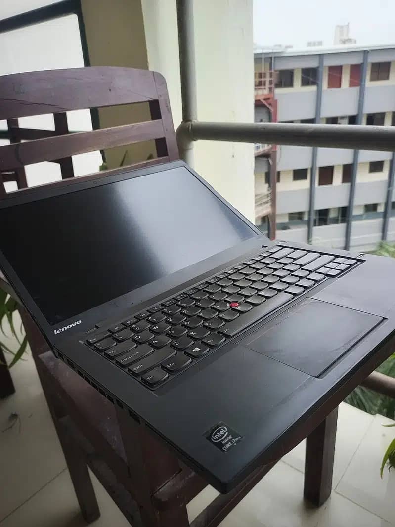 Lenovo ThinkPad T440s ---- Core i7 4th gen 5