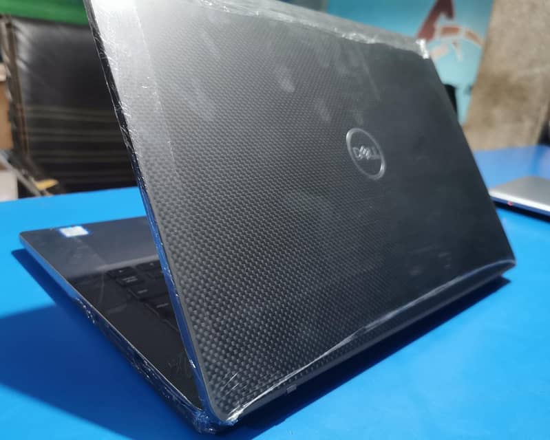 Dell Latitude 7400 Ultrabook Core i5 8th Generation Face detection 2