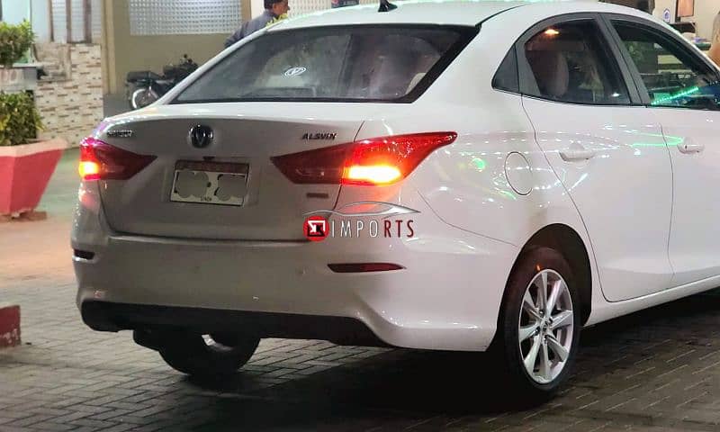 changan Alsvin 1.5 Dct and 1.5 lumiere 7