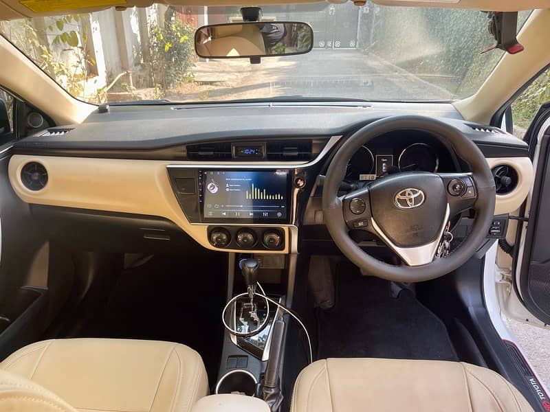 Toyota Corolla Altis 1.6 Automatic 16