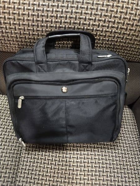 Laptop Bag (Targus ) 4