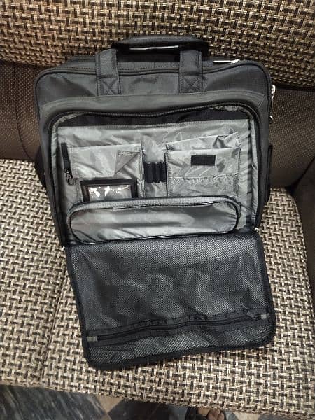 Laptop Bag (Targus ) 5