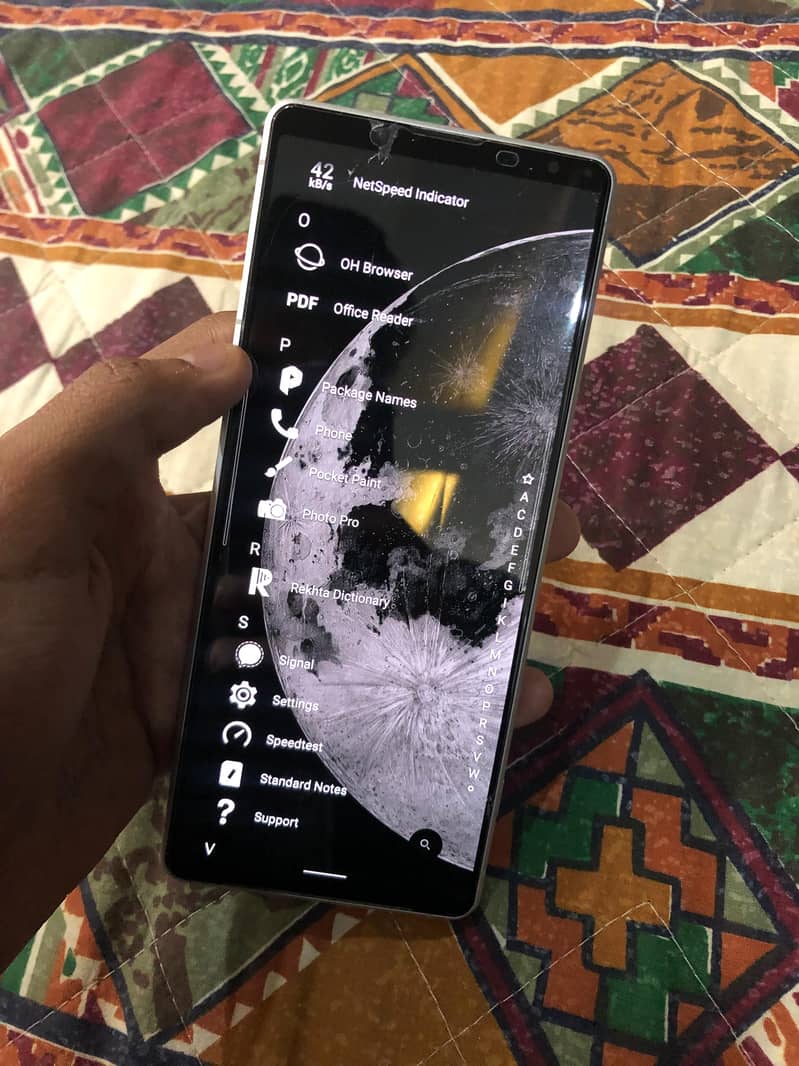 Sony Xperia 1 2, screen 10/10 prtctor broke, best for photos 8/128 9