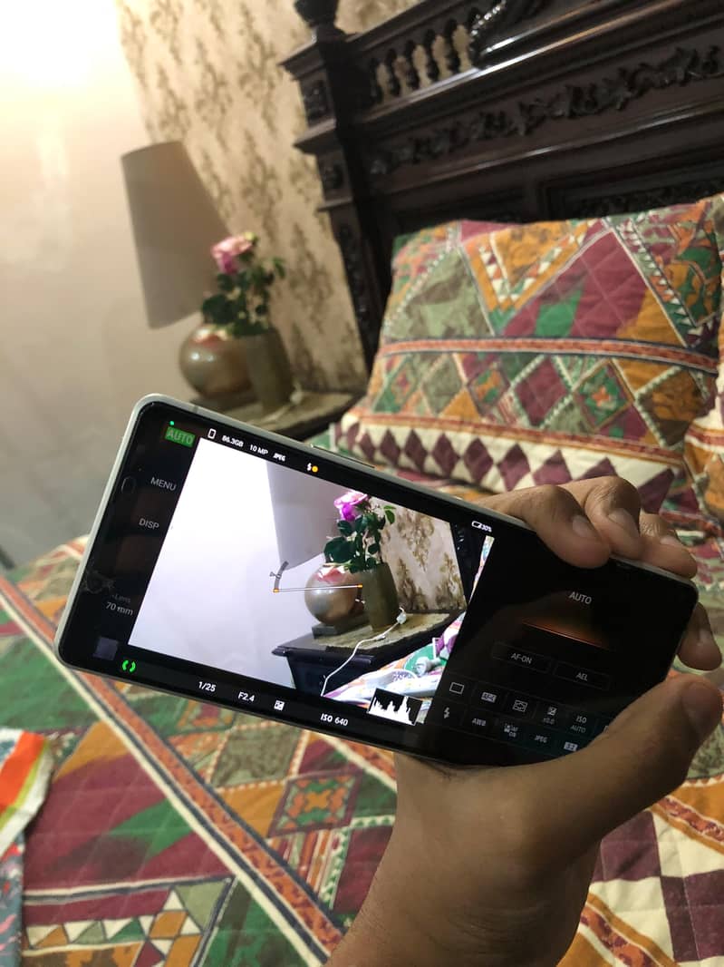 Sony Xperia 1 2, screen 10/10 prtctor broke, best for photos 8/128 10