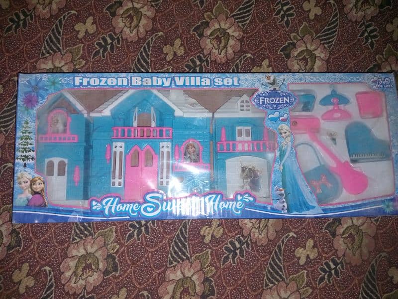 Frozen Doll House 0