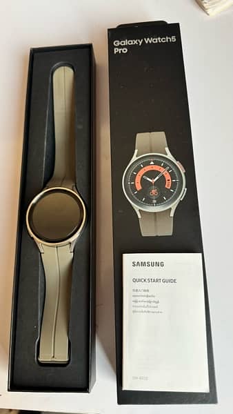 Samsung Watch 5 Pro 45mm smart watch 0
