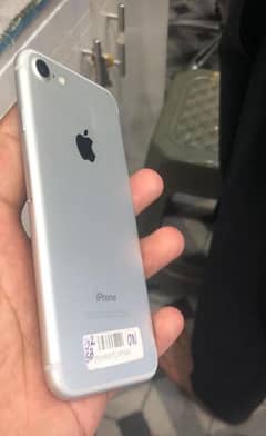 IPHONE 7 32gb NON PTA 10 BY 10
