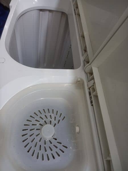 Dawlance washing machine with dryer 10kg 7