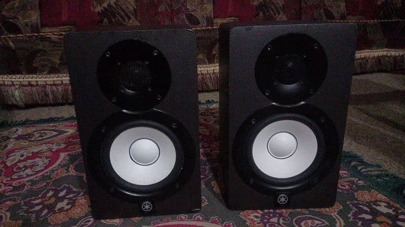 Yamaha HS5 / HS7 & HS8 (Pair) Studio Monitors 2