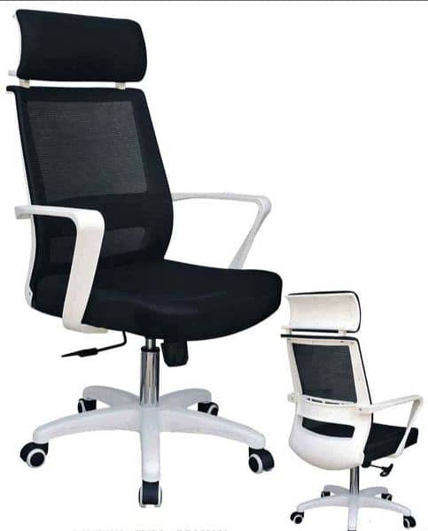 any office chairs available contact on WhatsApp 9