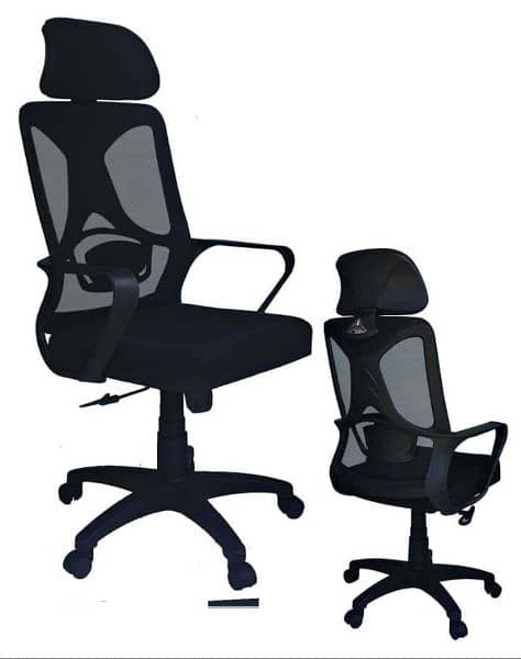 any office chairs available contact on WhatsApp 10