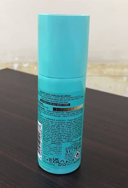 L’Oréal Paris Instant Root Concealer Spray 1