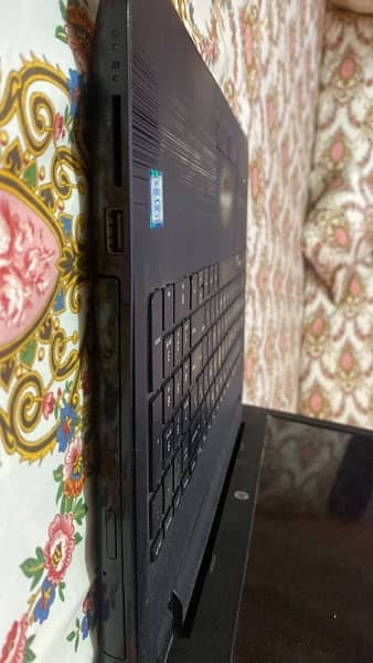 Hp laptop for sale core i5 6 generation 8