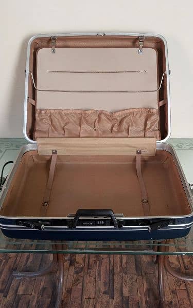 Travel Luggage Suitcase Bag 1