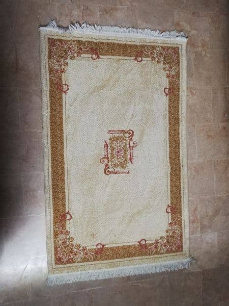 Beautiful handmade carpet 0