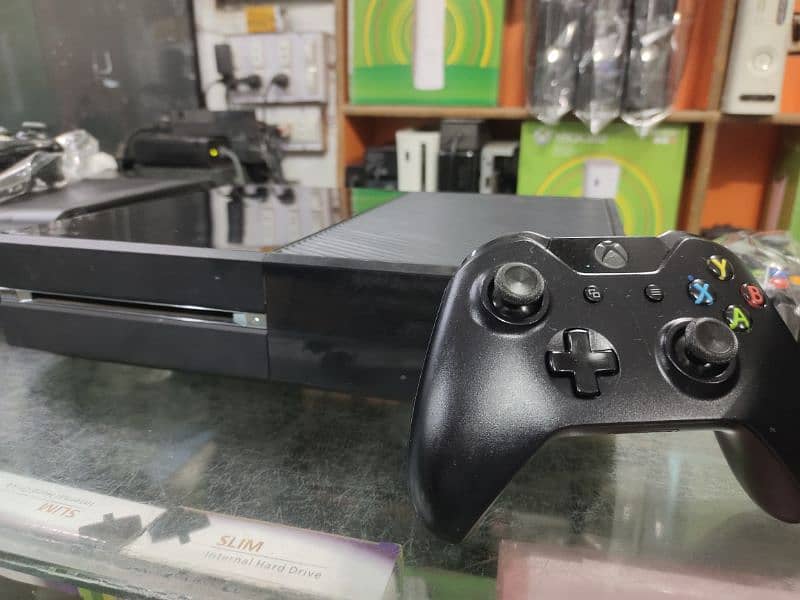 XBOX/PLAYSTATIONS All Console Available in Game Shop Multan 7
