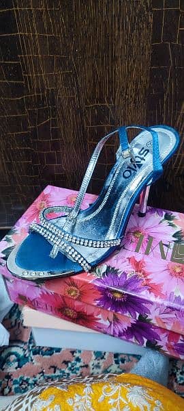 classic heels 6