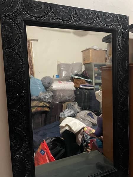 Black wooden antinque wall Mirror and Dressing table 3