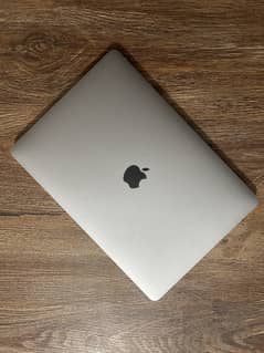 MacBook Pro (13-inch, 2017, Core i5)  8/256GB