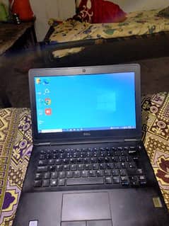 Dell Laptop latitude E7270