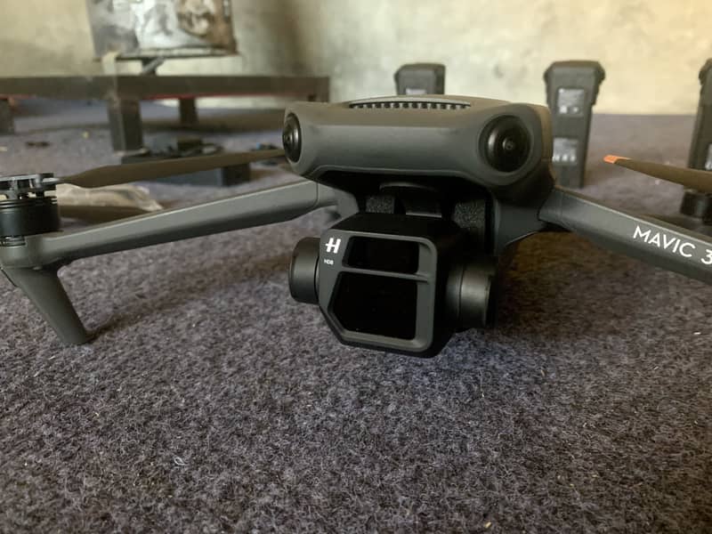 DJI Mavic 3 Flyght more combo(HEAVY DISCCOUNT applied already, jusr lo 1