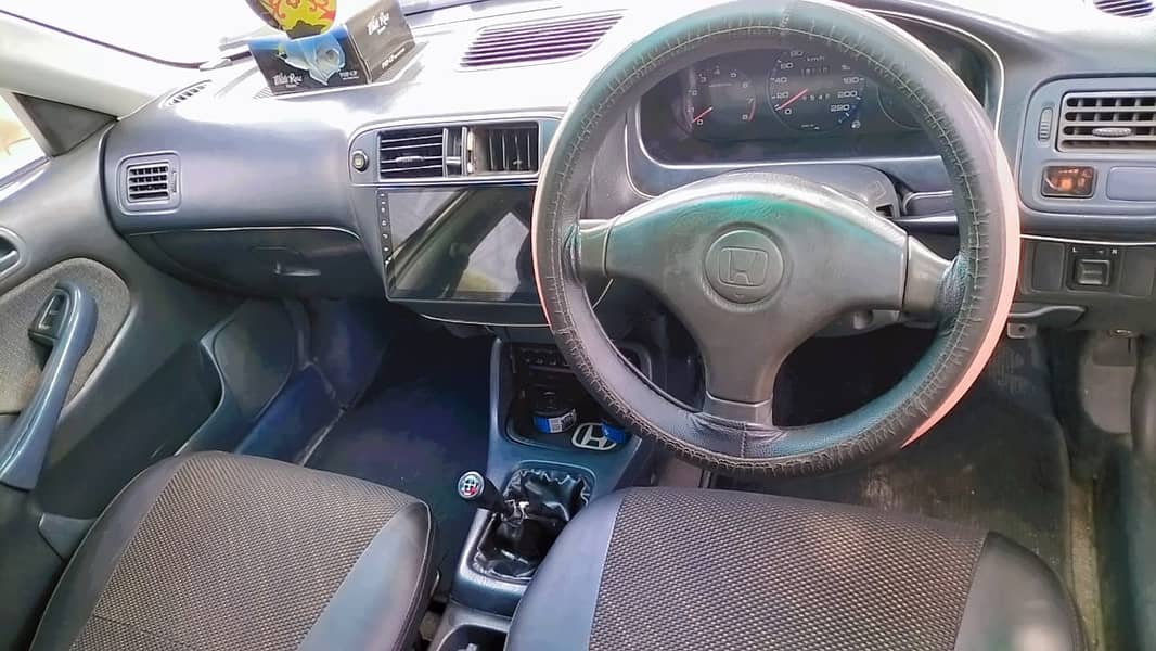 Honda Civic VTI (Saloon) 1998 Model Mint Condition 7