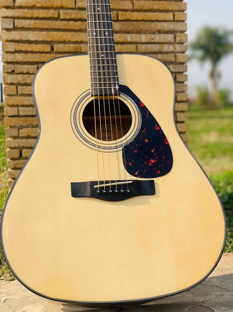 Yamaha F-600 Acoustic guitar Original (Made in Indonesia) 14