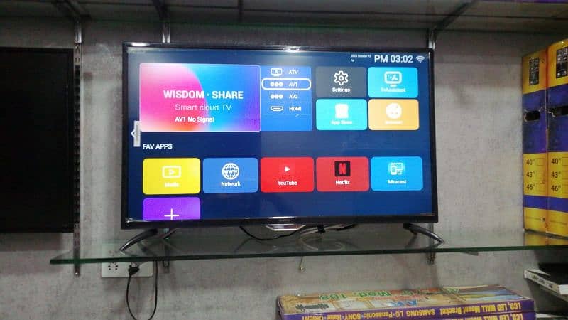 32"inch led tv high class Samsung box pack 03044319412 buy now 1