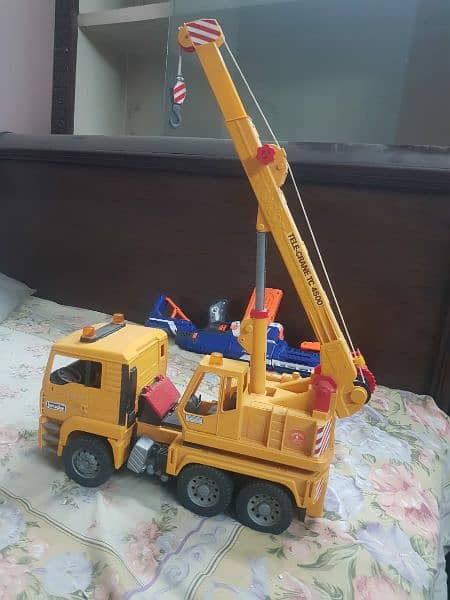 Trucks and Cranes From German Brand 3