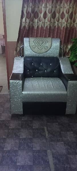 A set of sofa with good quality 5