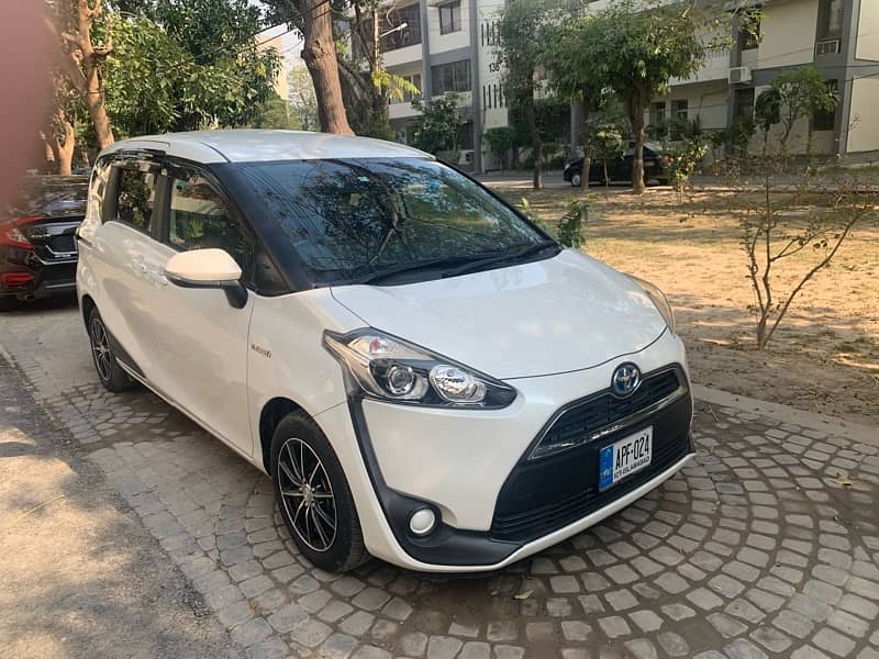 Toyota sienta 2018 G for sale 7