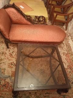 Table , Couch / Sethi