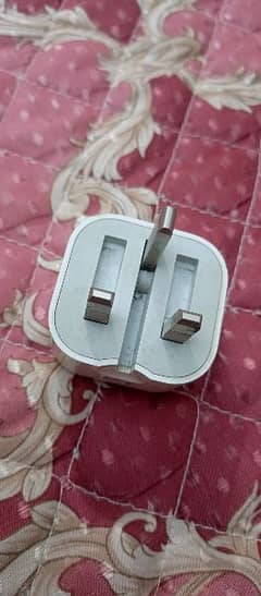 i phone charger 0